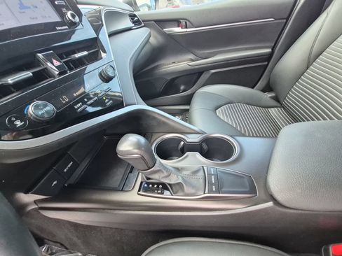 Used 2024 Toyota Camry SE FWD image 23