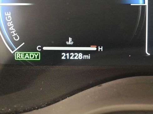 Certified 2025 Toyota Sienna XSE w/ XSE Plus Package image 21