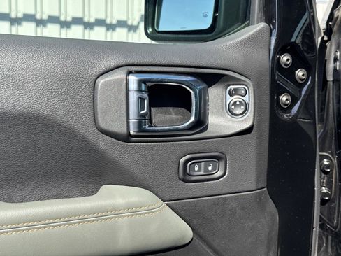 New 2026 Jeep Gladiator Mojave image 24