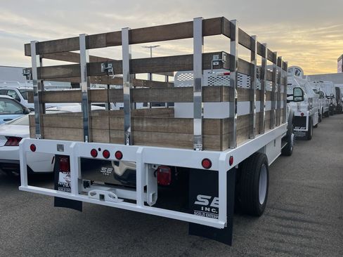 New 2024 Ford F450 XL w/ XL Chrome Package image 6