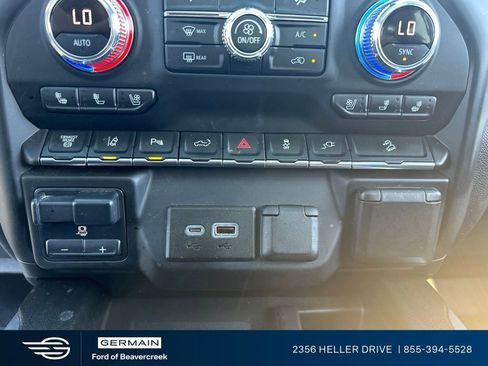 Used 2020 GMC Sierra 2500 Denali w/ Denali Ultimate Package AWD/4WD image 21