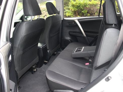 Used 2013 Toyota RAV4 XLE AWD/4WD image 16
