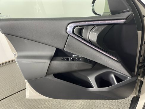 Used 2025 BMW X3 xDrive30i w/ Premium Package image 13