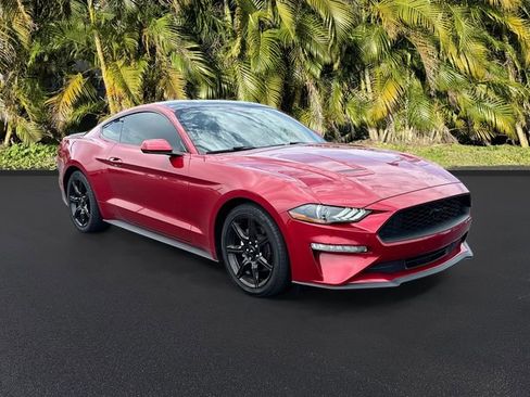 Used 2020 Ford Mustang Coupe w/ Black Accent Package RWD image 5