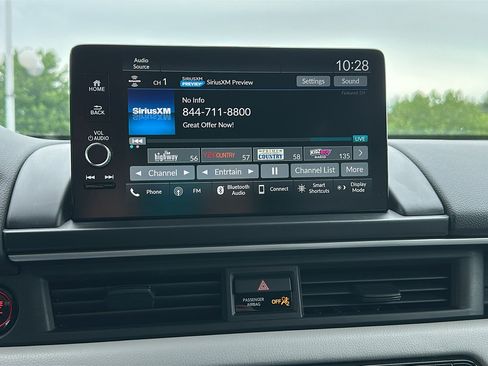 Used 2025 Honda Pilot EX-L image 18
