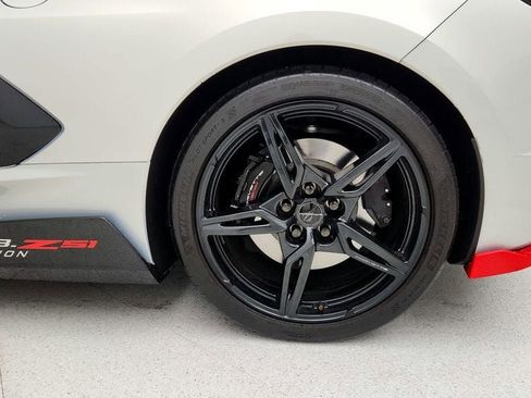 Used 2021 Chevrolet Corvette Stingray Premium Conv w/ Z51 Performance Package image 9