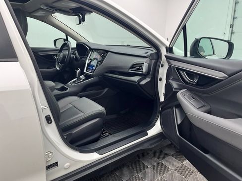 Used 2023 Subaru Outback Onyx Edition AWD/4WD image 33