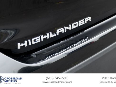 Used 2023 Toyota Highlander XLE AWD/4WD image 13