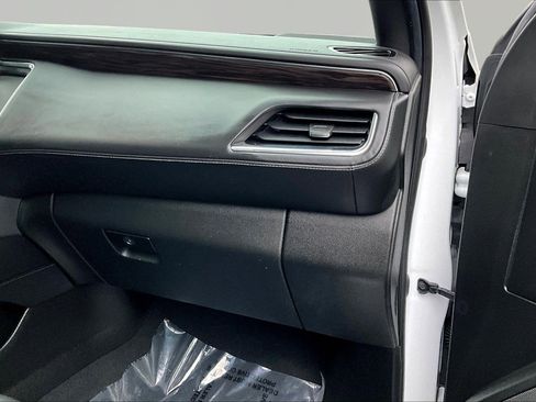 Used 2022 Chevrolet Suburban LT AWD/4WD image 27