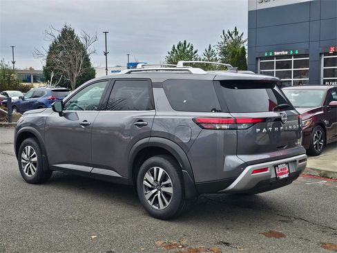 New 2025 Nissan Pathfinder SL w/ Lighting Package (N92) image 6