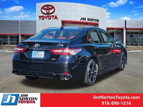Used 2020 Toyota Camry XSE FWD image 6