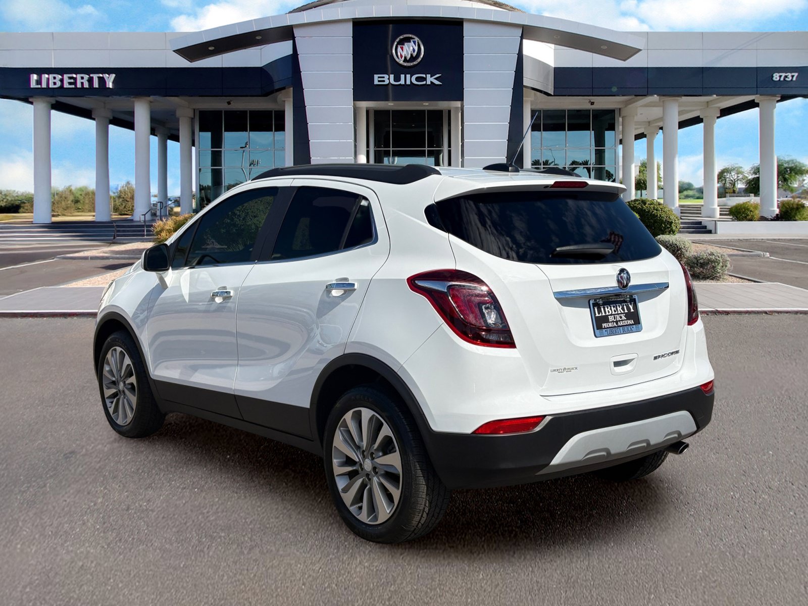 Used 2020 Buick Encore Preferred w/ Safety Package FWD image 5