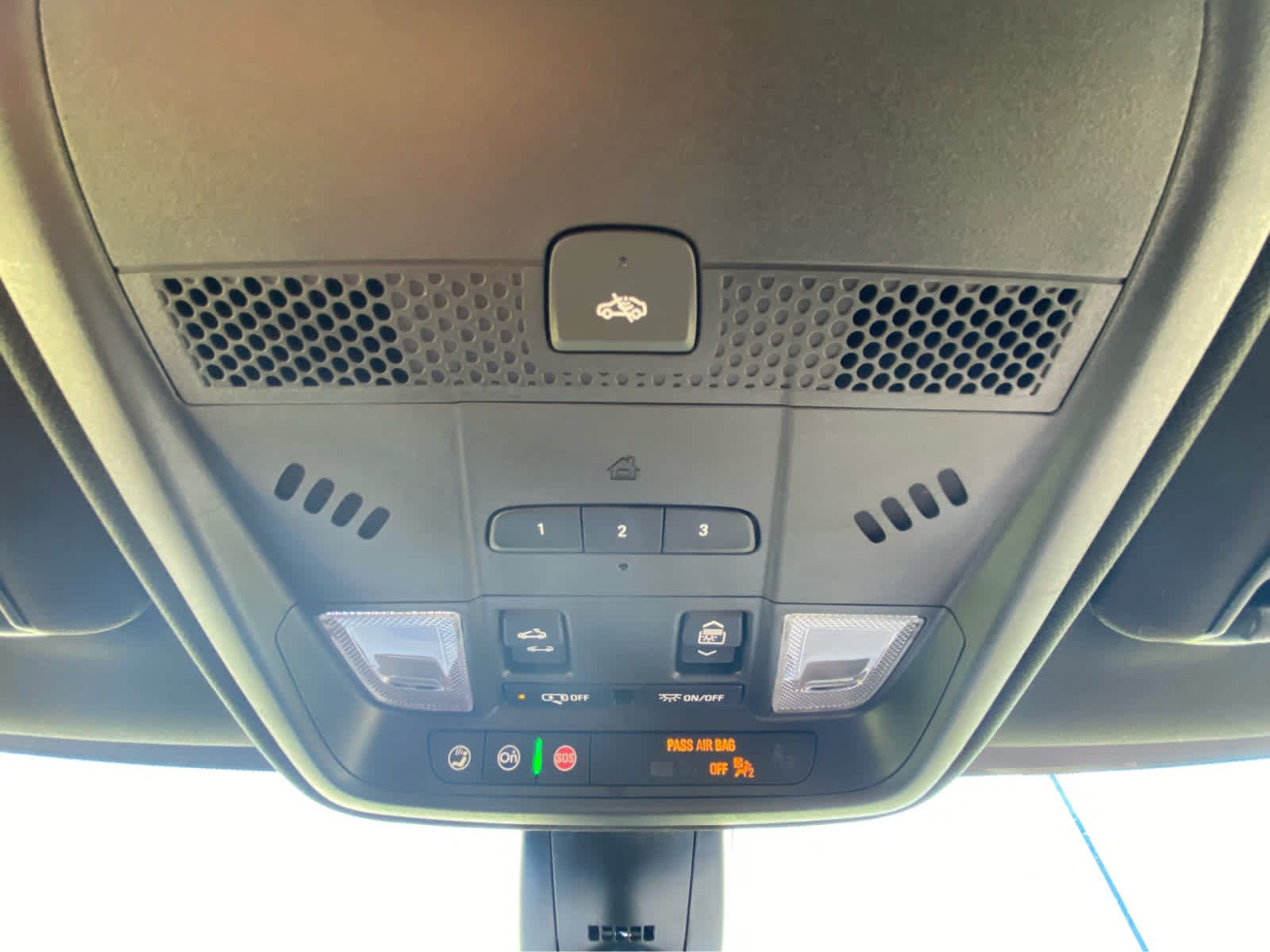 Used 2025 Cadillac XT5 Sportv w/ Technology Package AWD/4WD image 28