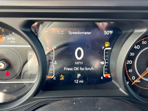 New 2026 Jeep Gladiator Mojave w/ Technology Group AWD/4WD image 29