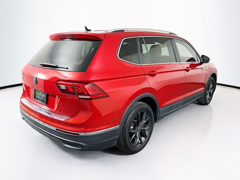 Used 2023 Volkswagen Tiguan SE FWD image 9
