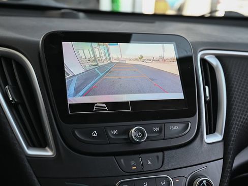 Used 2023 Chevrolet Malibu LT FWD image 32