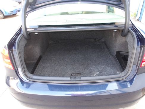 Used 2013 Volkswagen Passat TDI SE FWD image 22