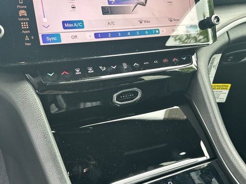 New 2026 Jeep Grand Cherokee Limited AWD/4WD image 27