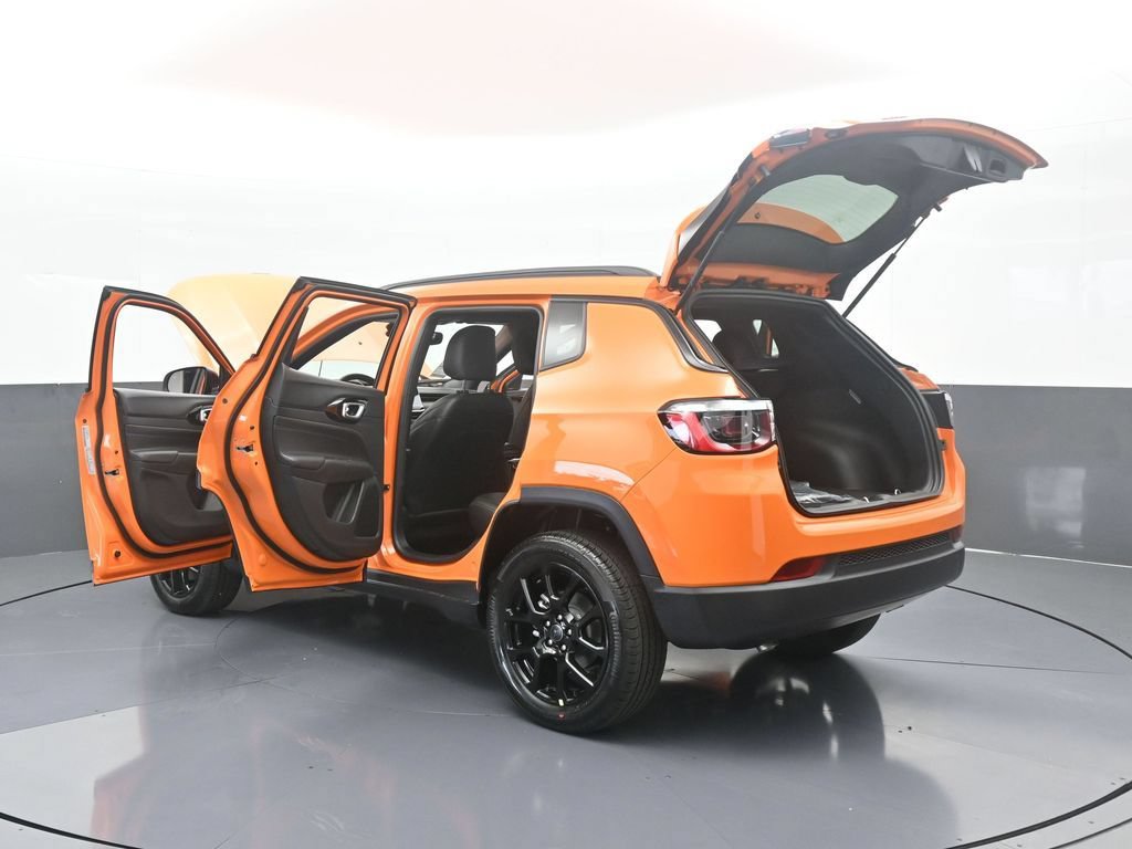 New 2026 Jeep Compass Latitude AWD/4WD image 68