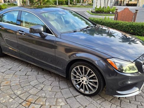 Used 2016 Mercedes-Benz CLS 550 4MATIC image 3
