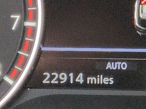 Used 2023 Nissan Pathfinder SL image 33