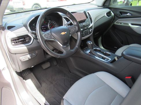 Used 2021 Chevrolet Equinox Premier FWD image 15