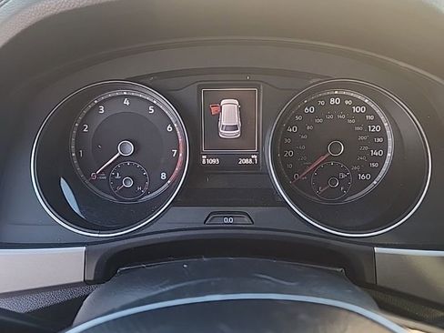 Used 2018 Volkswagen Atlas SEL AWD/4WD image 13