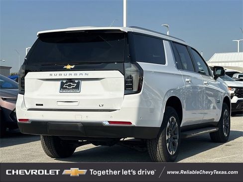 New 2026 Chevrolet Suburban LT w/ Comfort Package image 4