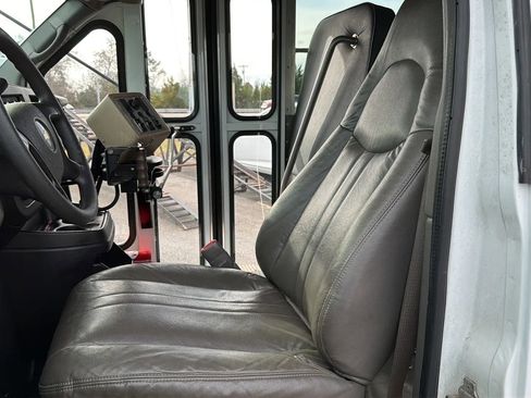Used 2008 Chevrolet Express 3500 w/ School Bus Package image 9