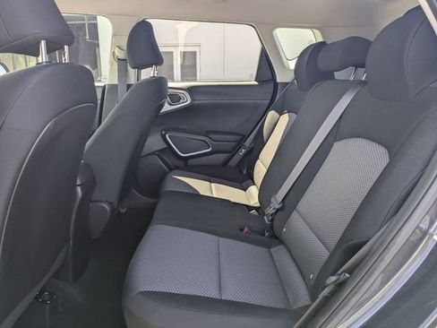 Used 2024 Kia Soul LX w/ Option Group 015 image 13