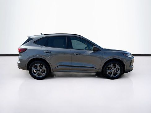 Used 2024 Ford Escape ST-Line w/ Tech Pack #1 AWD/4WD image 4