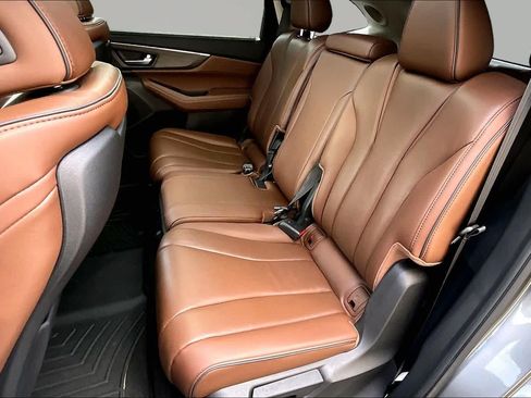 Used 2023 Acura MDX SH-AWD w/ Advance Package image 21