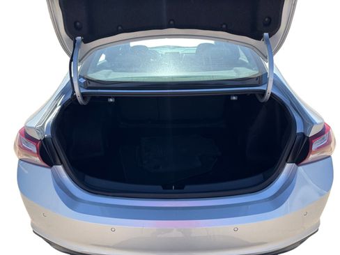 Used 2021 Chevrolet Malibu LT image 19