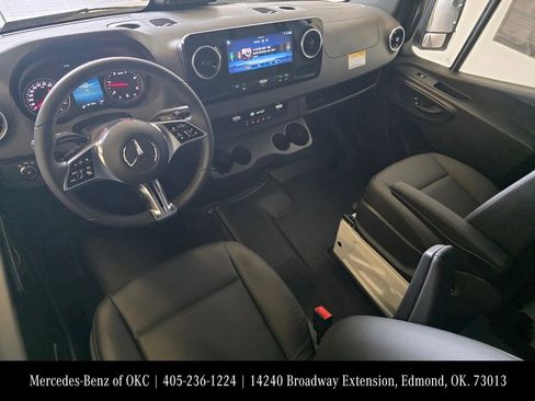 New 2025 Mercedes-Benz Sprinter 2500 image 13