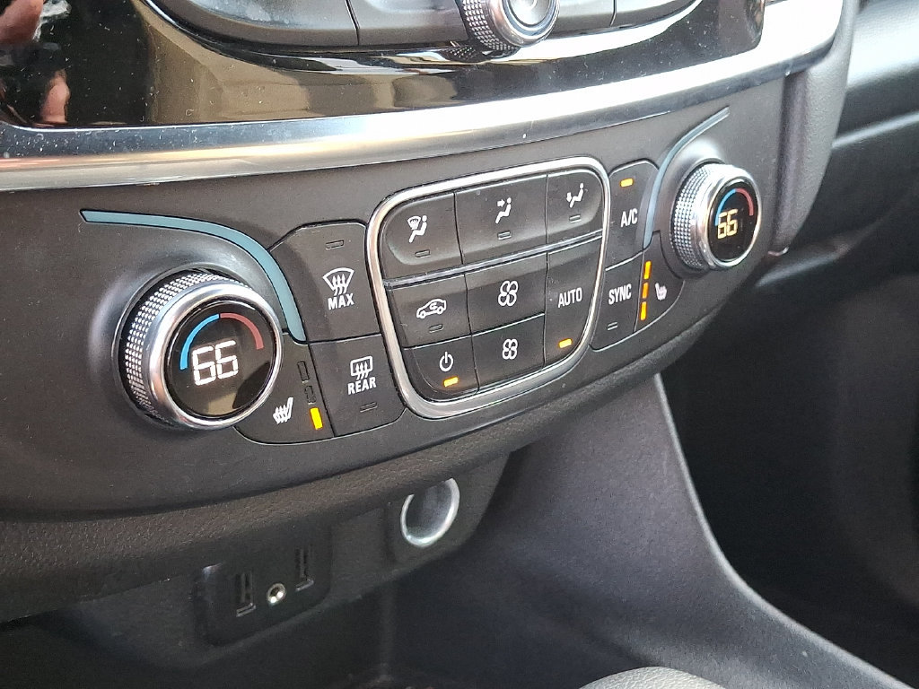 Used 2023 Chevrolet Traverse LT AWD/4WD image 15