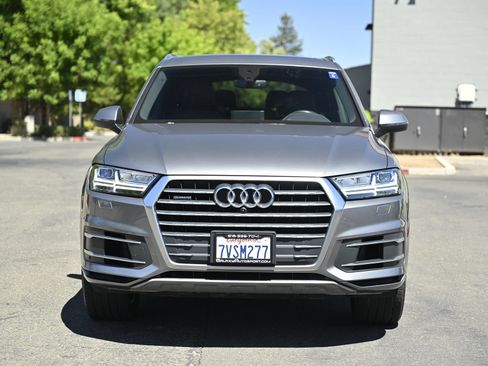 Used 2017 Audi Q7 3.0T Premium Plus w/ Premium Plus Package AWD/4WD image 2