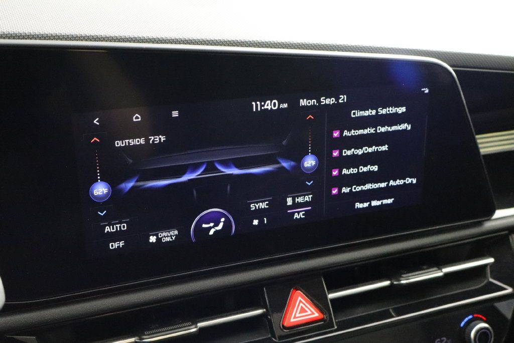 Used 2023 Kia Niro Wave w/ Wave Preserve Package FWD image 39