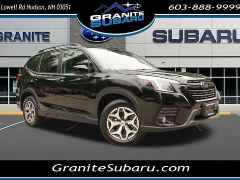 Used 2023 Subaru Forester Premium AWD/4WD image 1