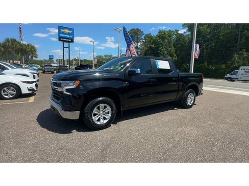 Used 2025 Chevrolet Silverado 1500 LT RWD image 6