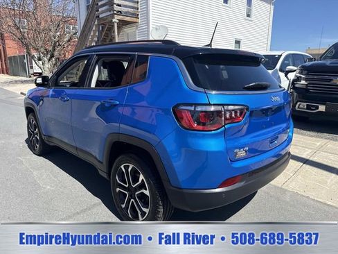 Used 2022 Jeep Compass Limited AWD/4WD image 9