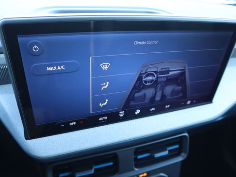 New 2026 Ford Maverick XLT AWD/4WD image 6