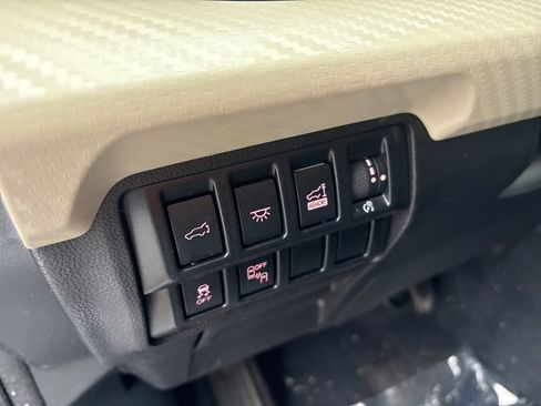 Certified 2021 Subaru Ascent Premium w/ Convenience Package image 23