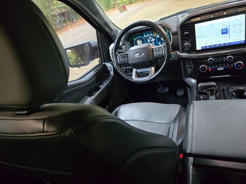 Used 2023 Ford F150 Lariat w/ Trailer Tow Package image 61