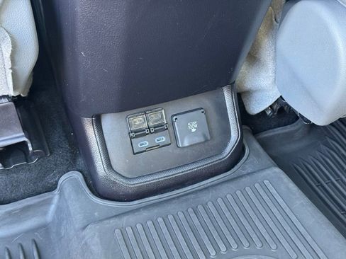 Certified 2022 Toyota Highlander Platinum image 15