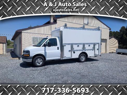 Used 2025 Chevrolet Express 3500 w/ Power Convenience Package RWD image 1