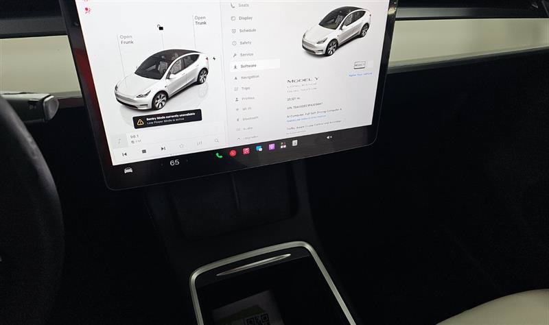 Used 2023 Tesla Model Y Long Range AWD/4WD image 9