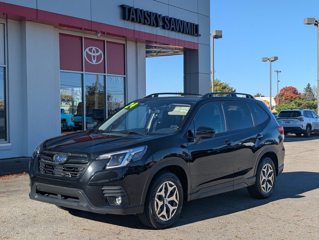 Used 2024 Subaru Forester Premium AWD/4WD image 3