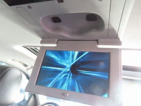 Used 2015 Chevrolet Suburban LTZ image 40