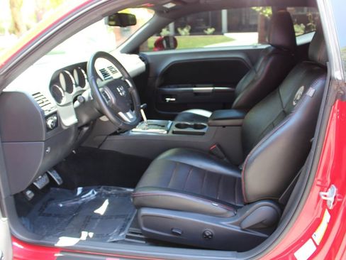 Used 2013 Dodge Challenger R/T w/ Sound Group II RWD image 8