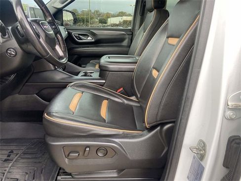Used 2022 GMC Yukon AT4 image 11